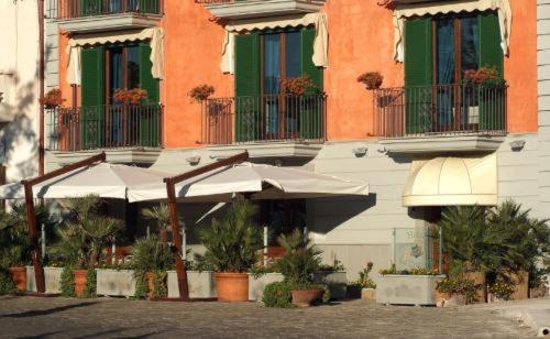 Residenza D'Epoca La Corallina กัสเตลลาบาเต ภายนอก รูปภาพ