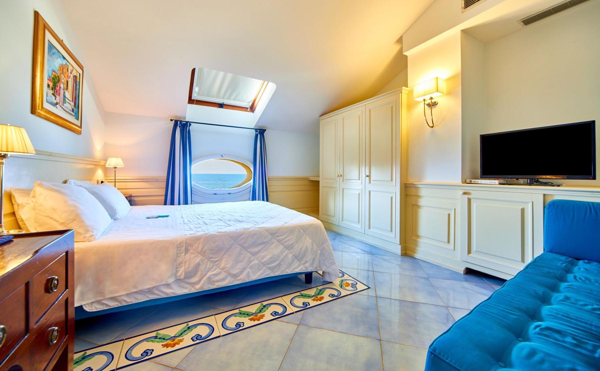 Residenza D'Epoca La Corallina กัสเตลลาบาเต ภายนอก รูปภาพ