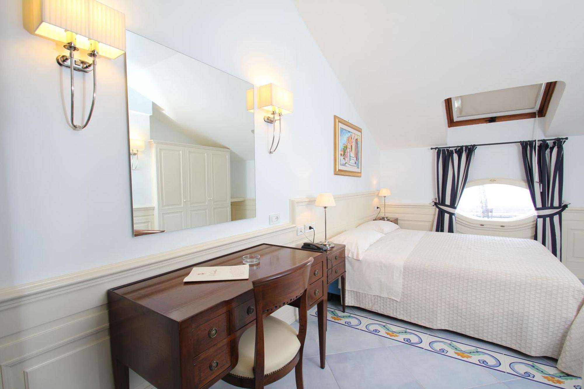 Residenza D'Epoca La Corallina กัสเตลลาบาเต ภายนอก รูปภาพ